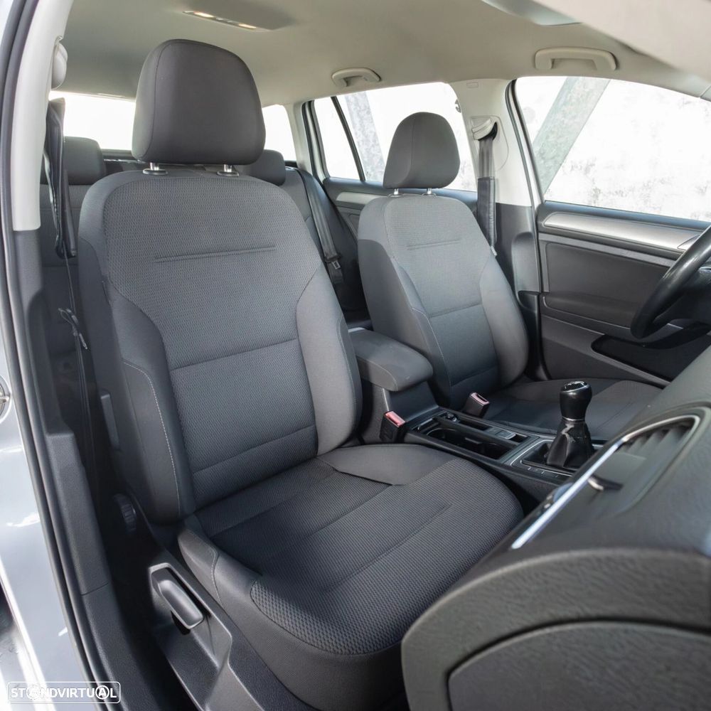 VW Golf Variant 1.6 TDi BlueMotion Confortline - 9