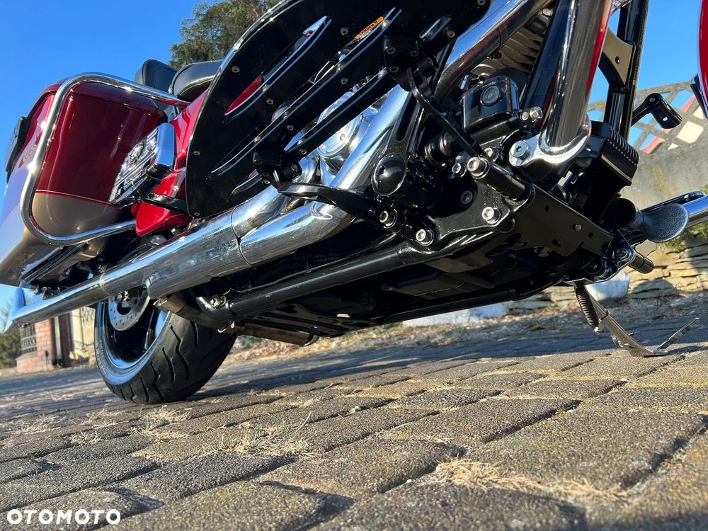 Harley-Davidson Touring Road King - 24