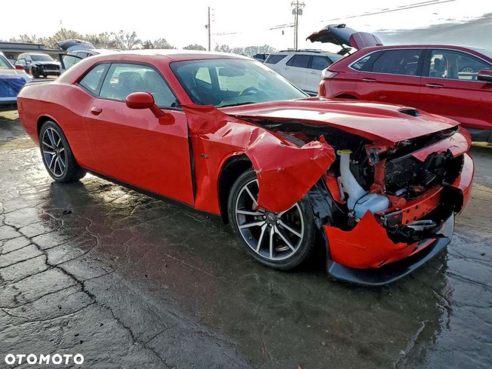 Dodge Challenger - 5