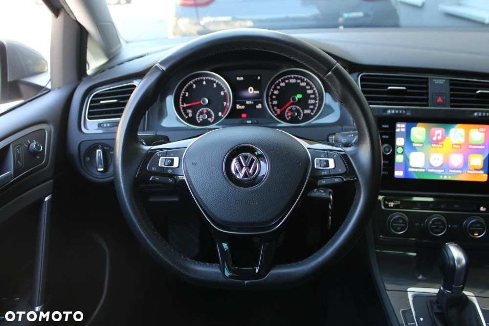 Volkswagen Golf - 14