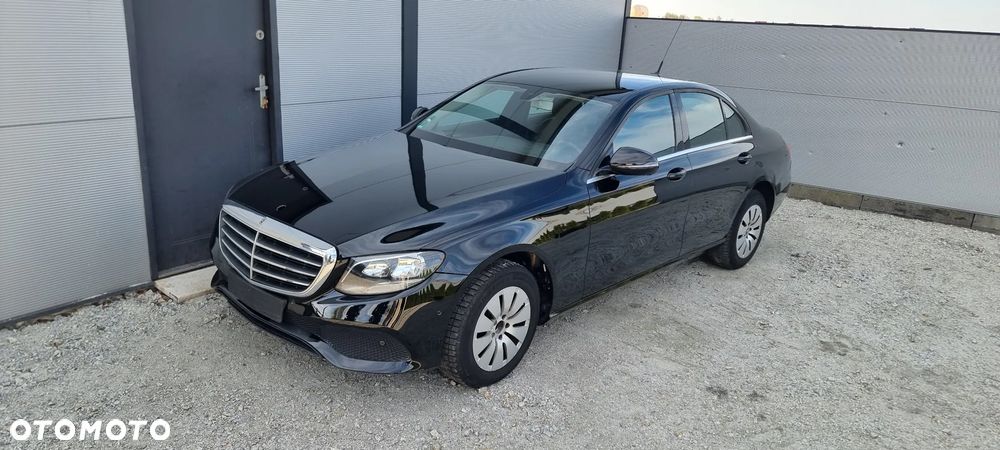 Mercedes-Benz Klasa E 200 d 9G-TRONIC - 1