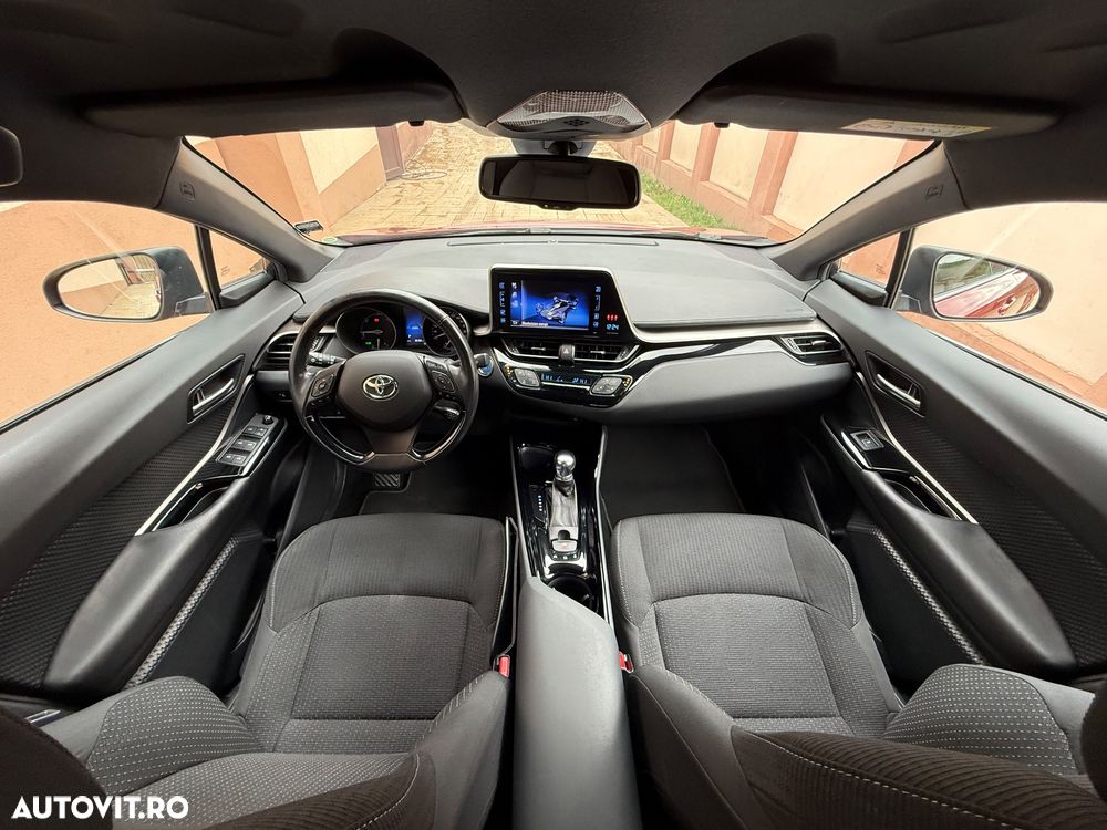 Toyota C-HR - 9