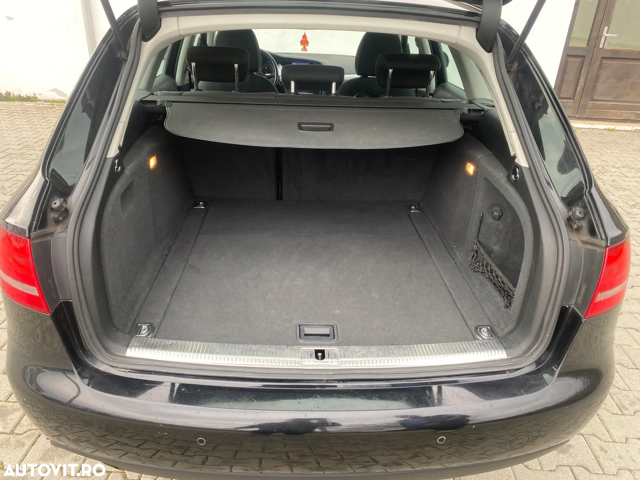 Audi A4 2.0 TDI Avant - 13