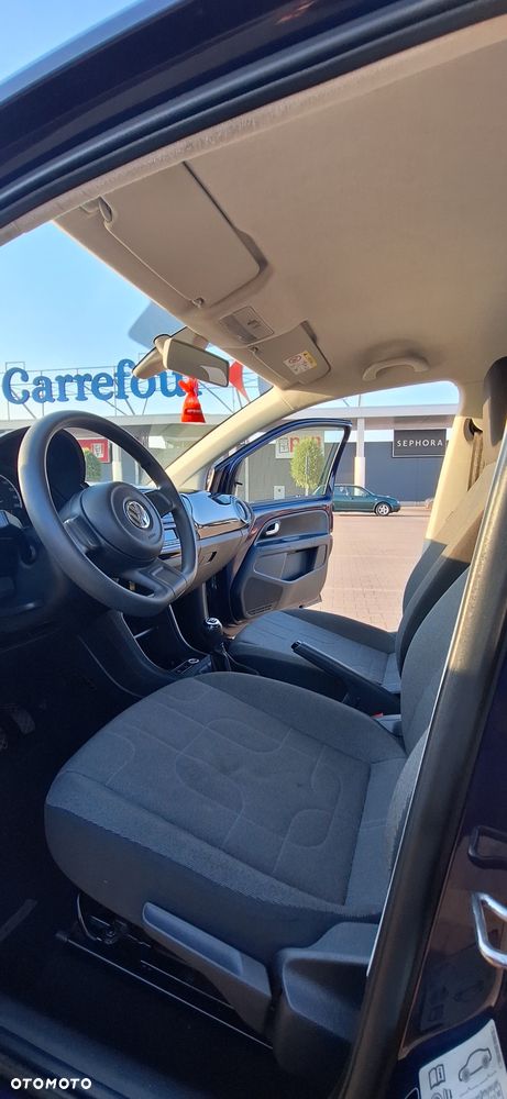 Volkswagen up! - 5