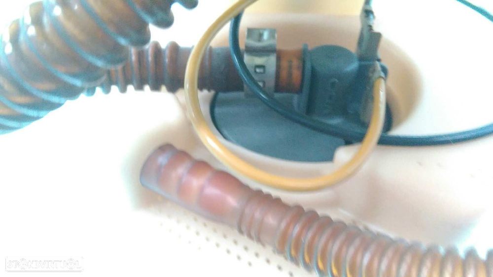 SENSOR DE COMBUSTÍVEL SKODA OCTAVIA I 2001 -1J0919673K - 2