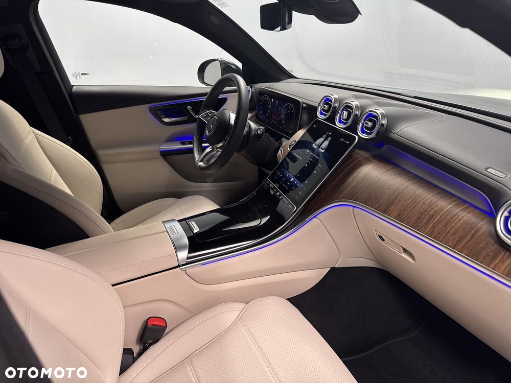 Mercedes-Benz GLC 220 d mHEV 4-Matic Avantgarde - 26