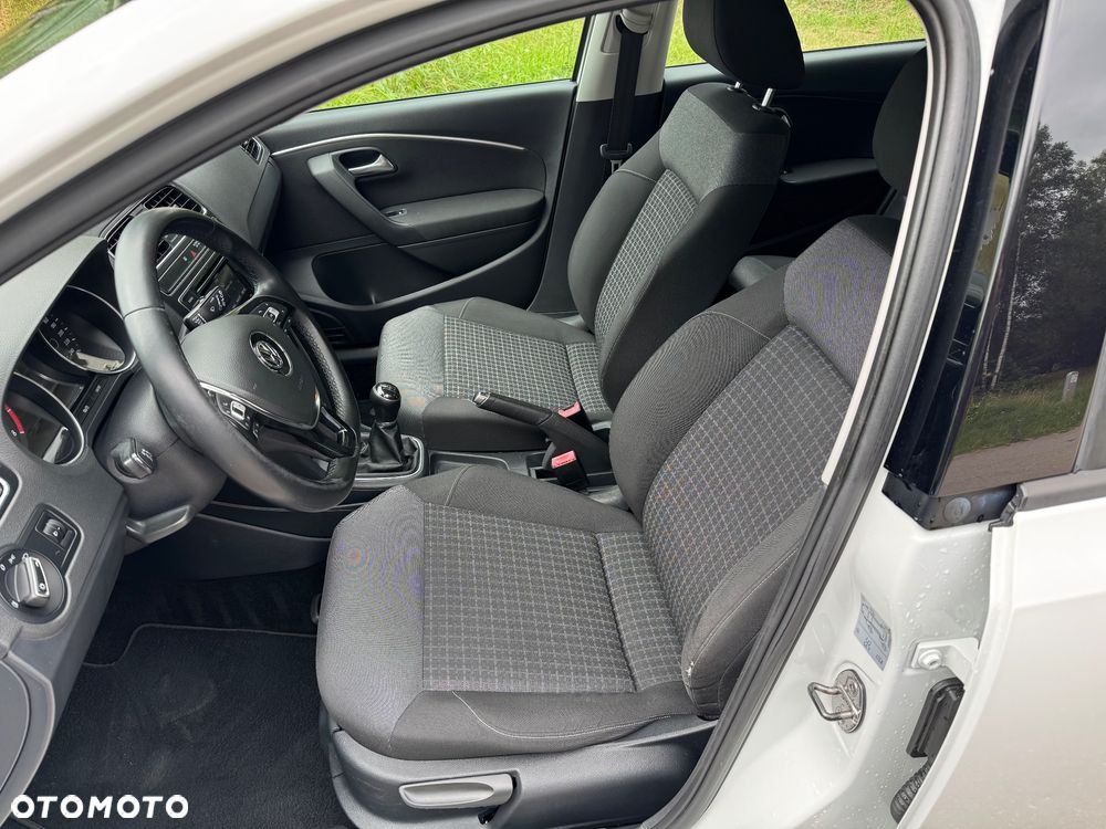 Volkswagen Polo 1.0 Comfortline - 16