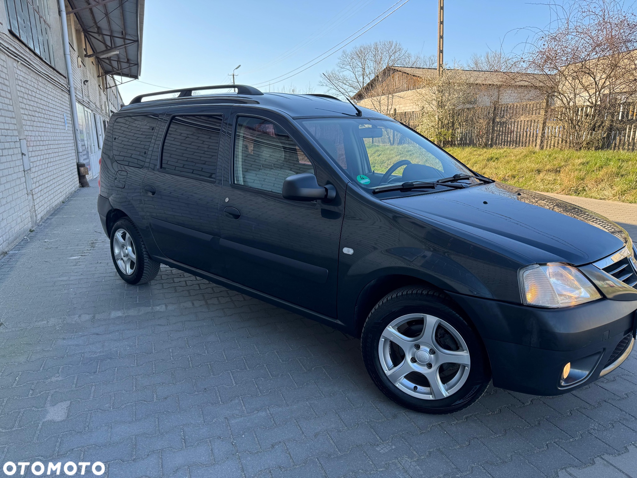 Dacia Logan - 4