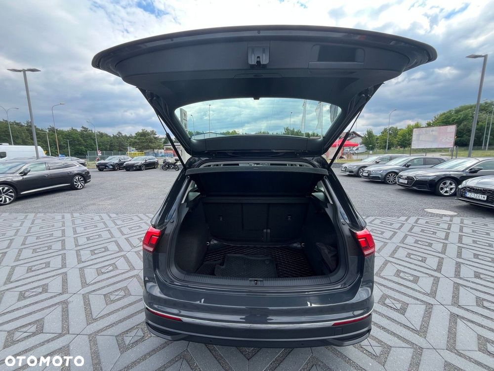 Volkswagen Tiguan - 17