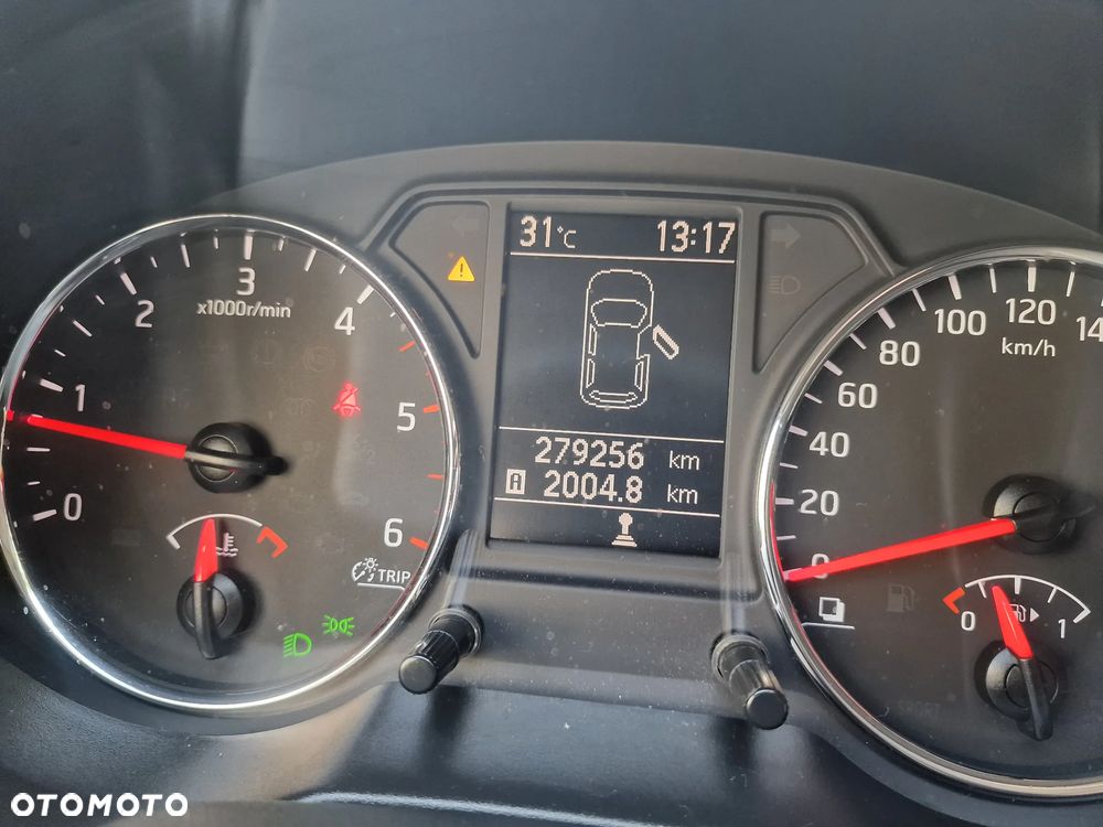 Nissan X-Trail 2.0 dCi 4x4 DPF LE - 26
