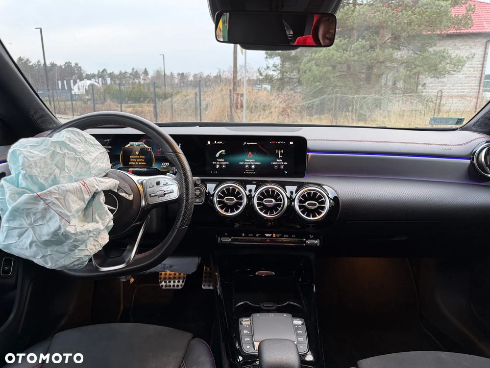 Mercedes-Benz CLA AMG 35 4-Matic 7G-DCT - 9