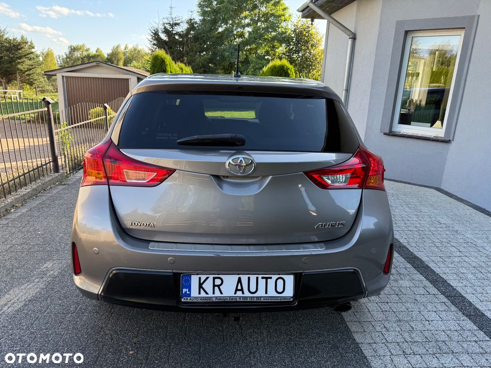 Toyota Auris 2.0 D-4D Prestige - 31