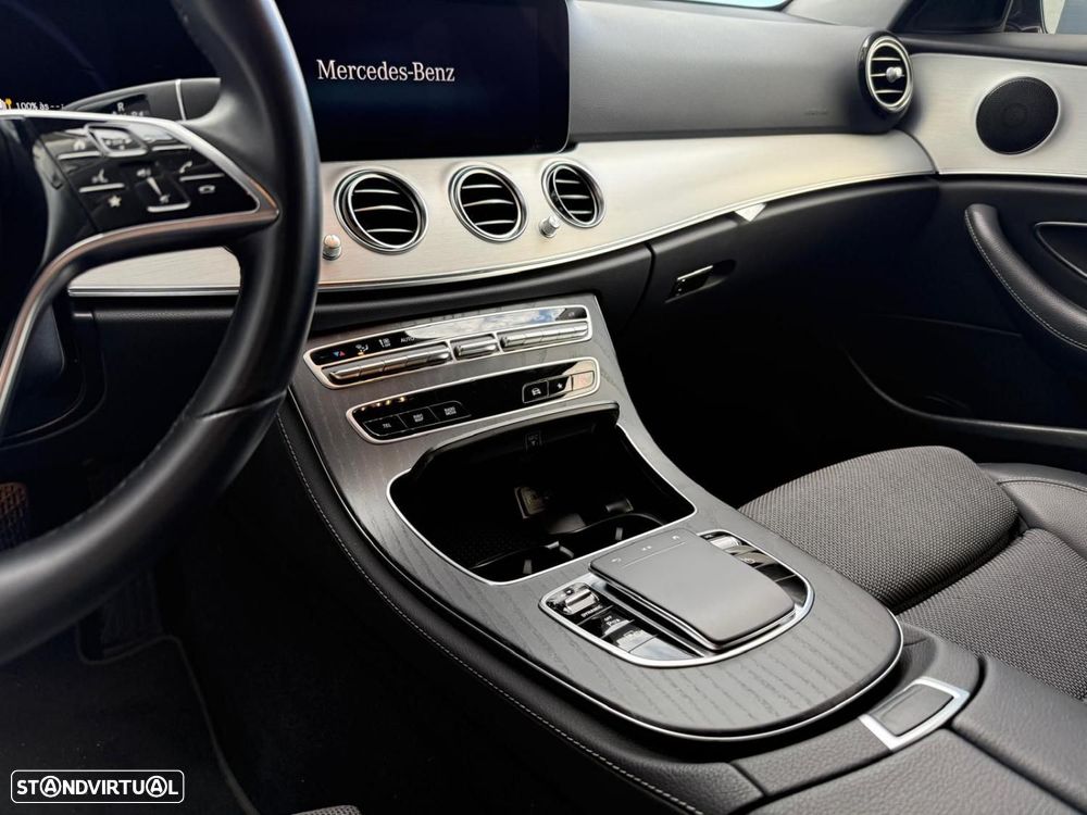 Mercedes-Benz E 300 e Avantgarde - 4