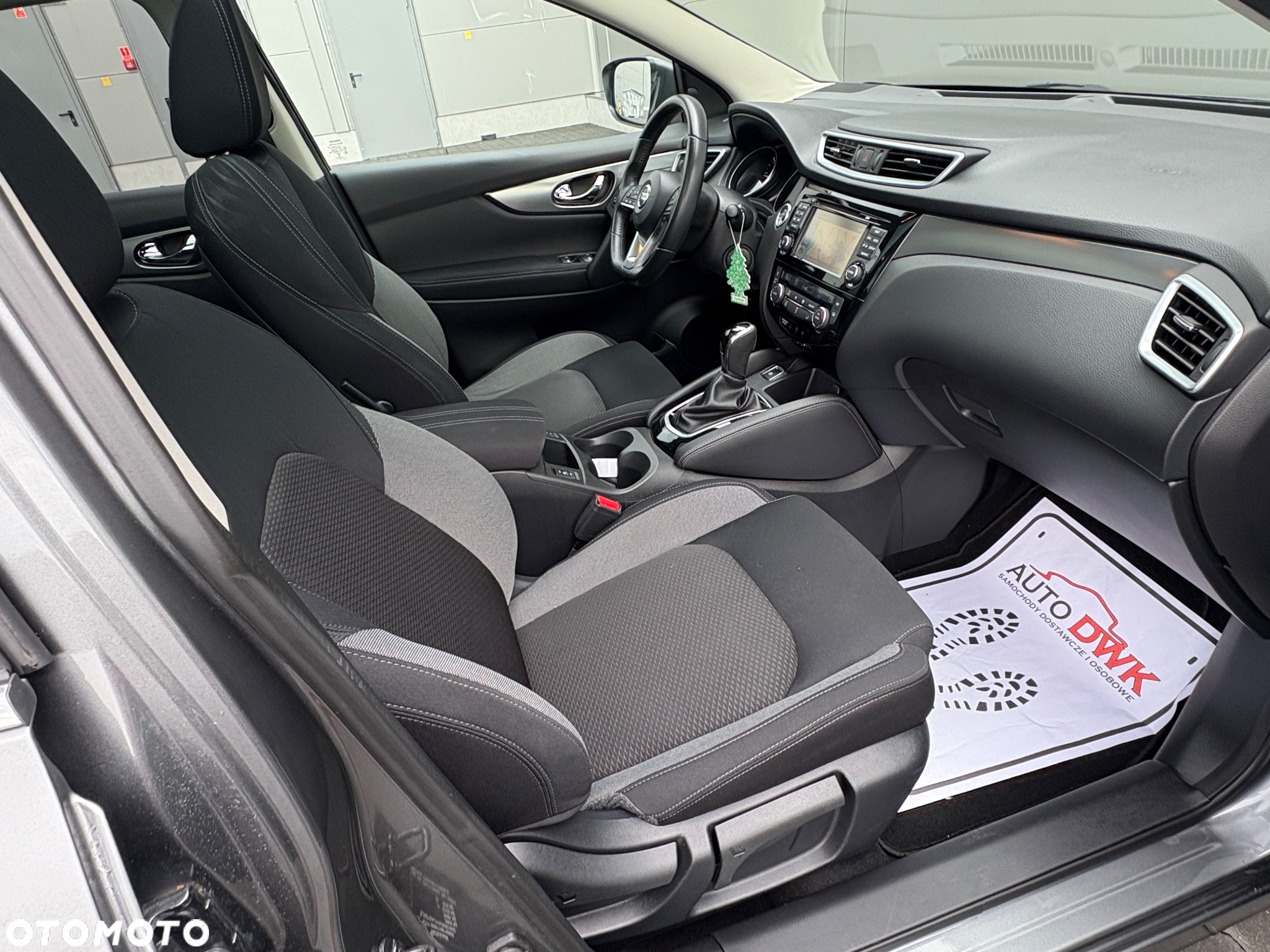 Nissan Qashqai 1.6 dCi Xtronic TEKNA - 19