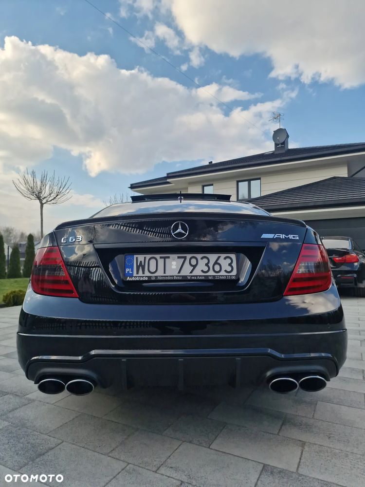 Mercedes-Benz Klasa C 63 AMG AMG SPEEDSHIFT MCT AMG Performance Package Edition 1 - 11