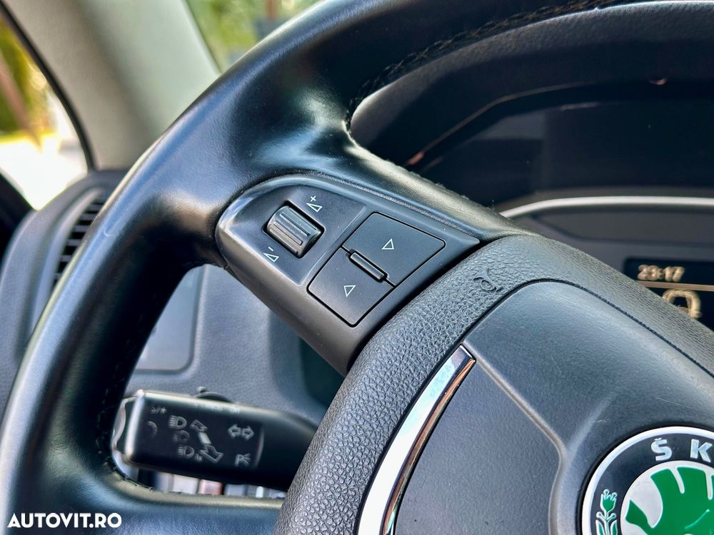 Skoda Octavia 2.0 TDI DPF Ambition - 23