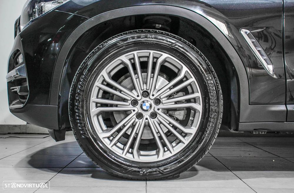 BMW X3 20 d xDrive Line Luxury - 13