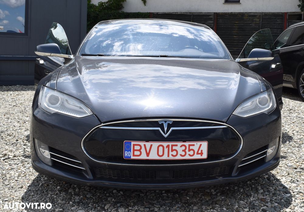 Tesla Model S 85D Allradantrieb - 2