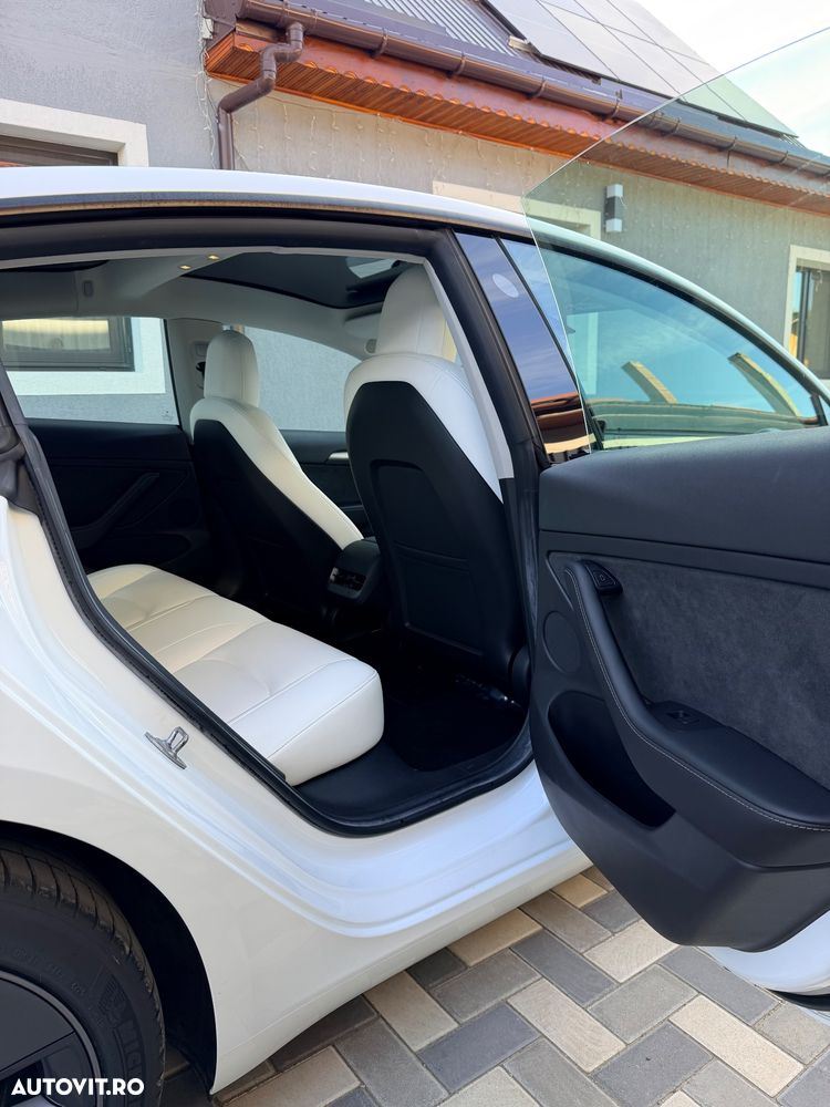 Tesla Model 3 Langstreckenbatterie Allradantrieb Dual Motor - 22