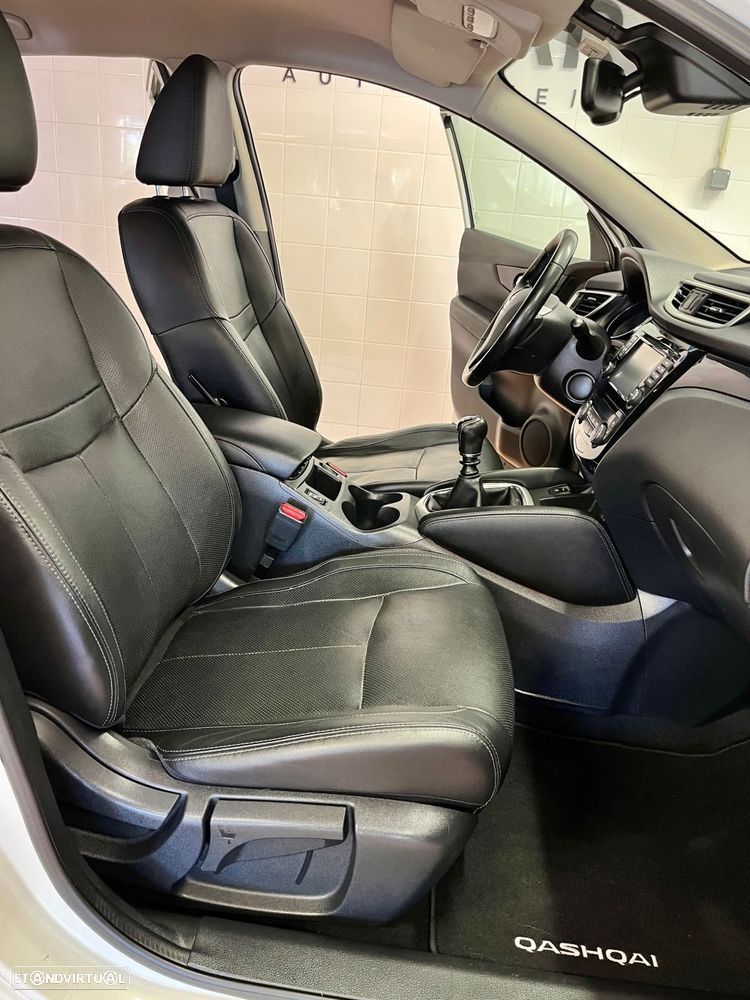 Nissan Qashqai 1.5 dCi N-Connecta Led - 31