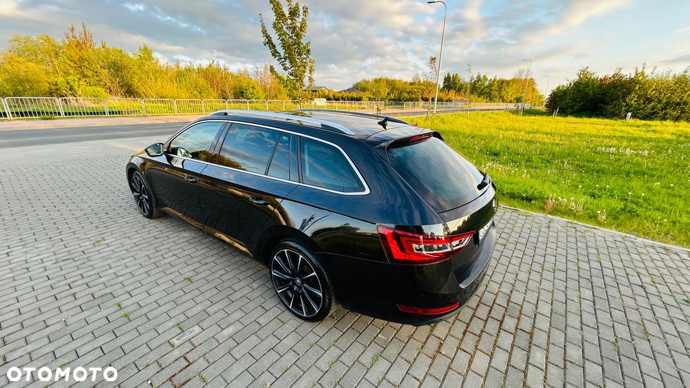 Skoda Superb 2.0 TDI Style DSG - 39