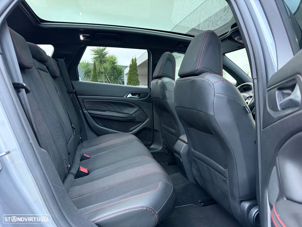 Peugeot 308 SW 1.6 BlueHDi GT Line - 24