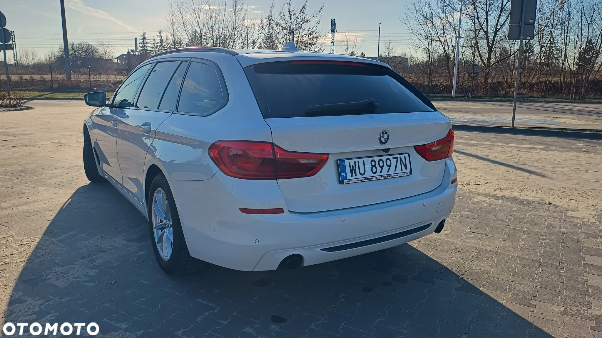 BMW Seria 5 520d Sport Line - 11