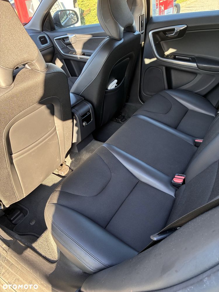Volvo V60 - 8
