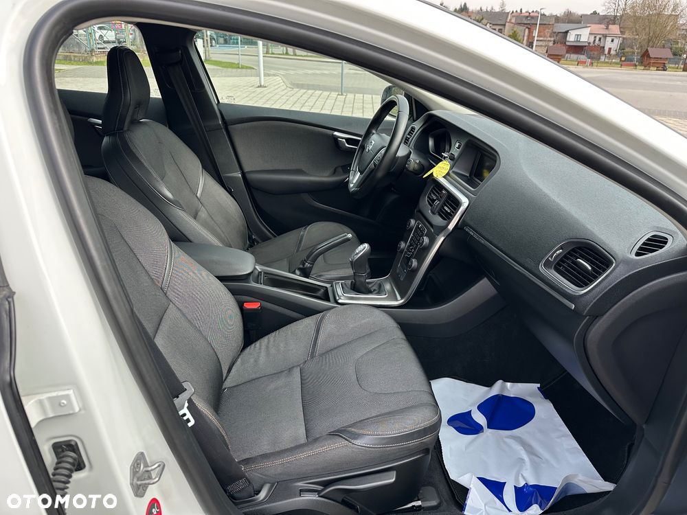 Volvo V40 - 11