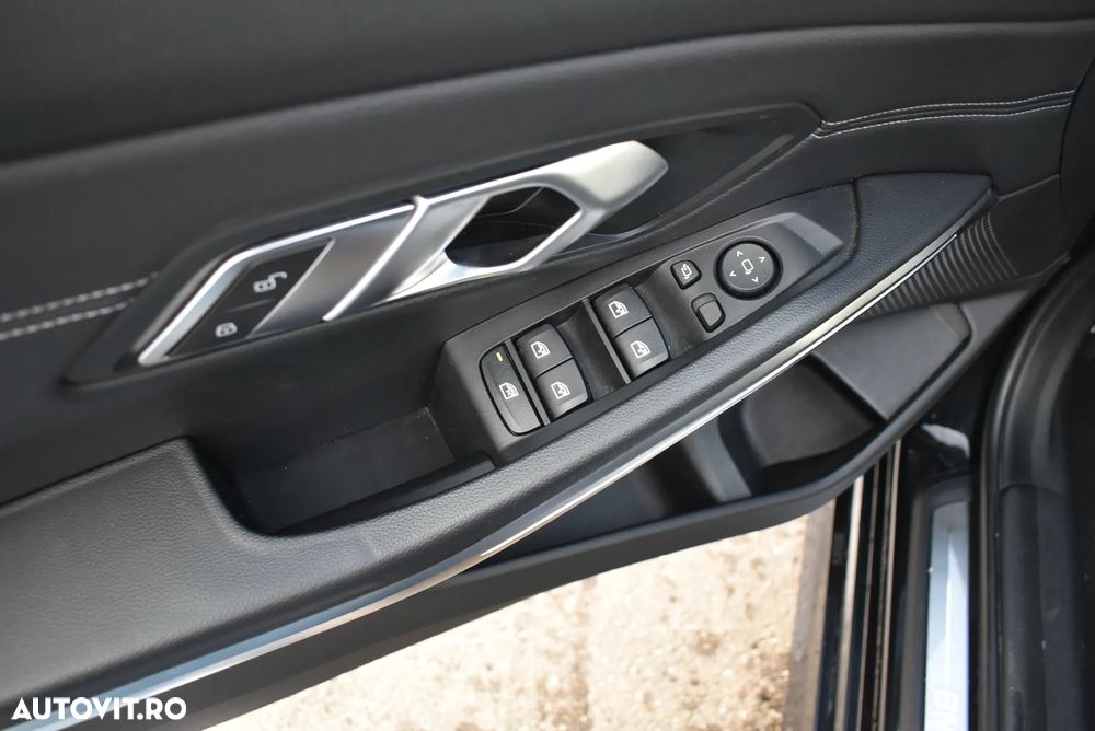 BMW Seria 3 320d xDrive AT MHEV - 13