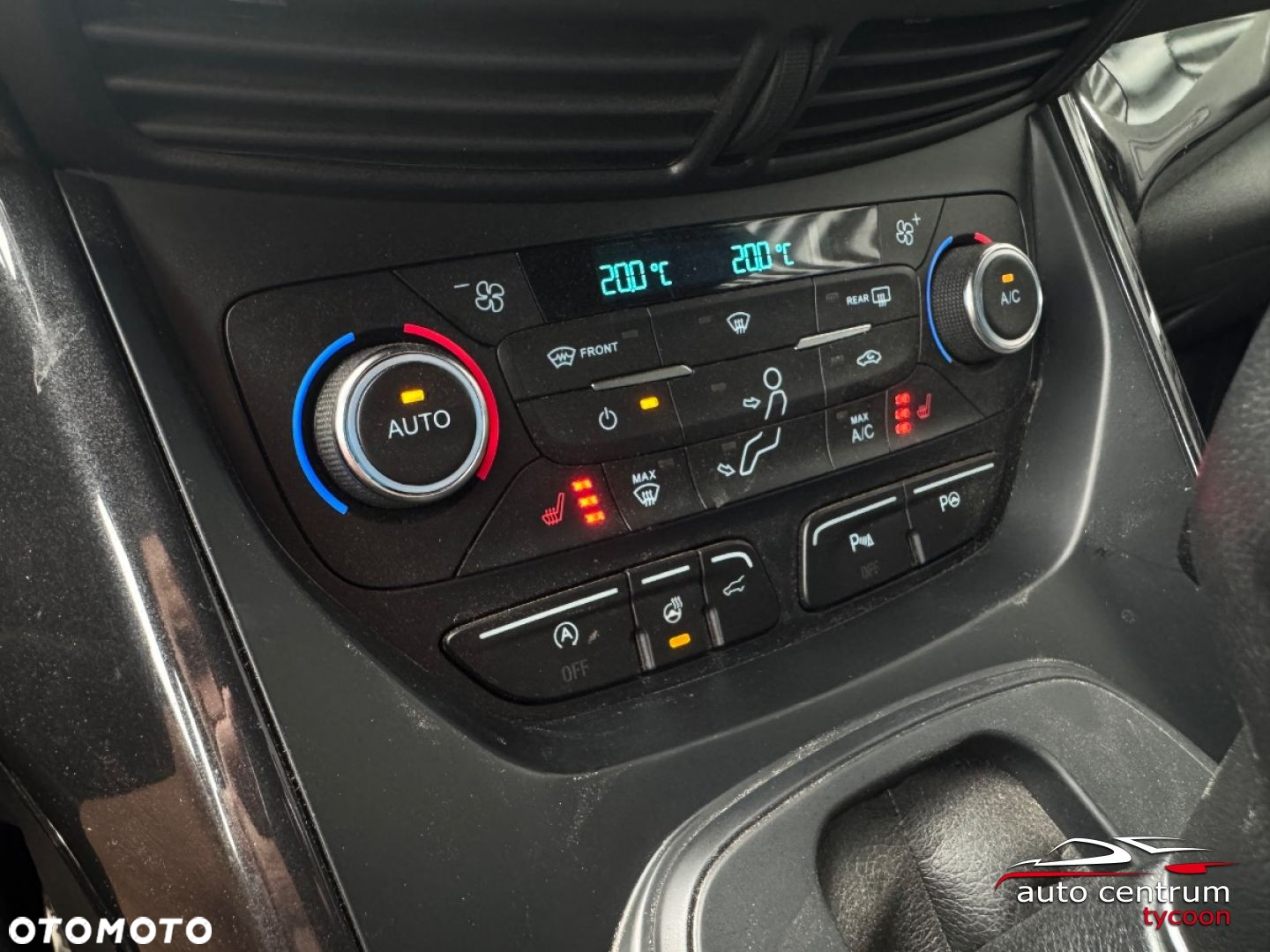 Ford Kuga - 20