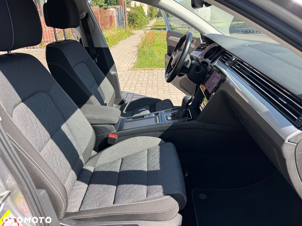 Volkswagen Passat 1.5 TSI EVO Business DSG - 25