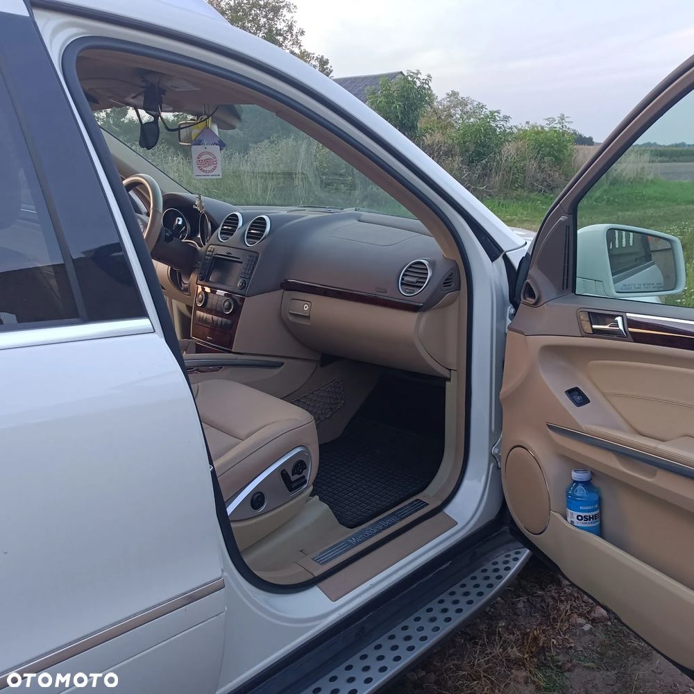 Mercedes-Benz GL - 18