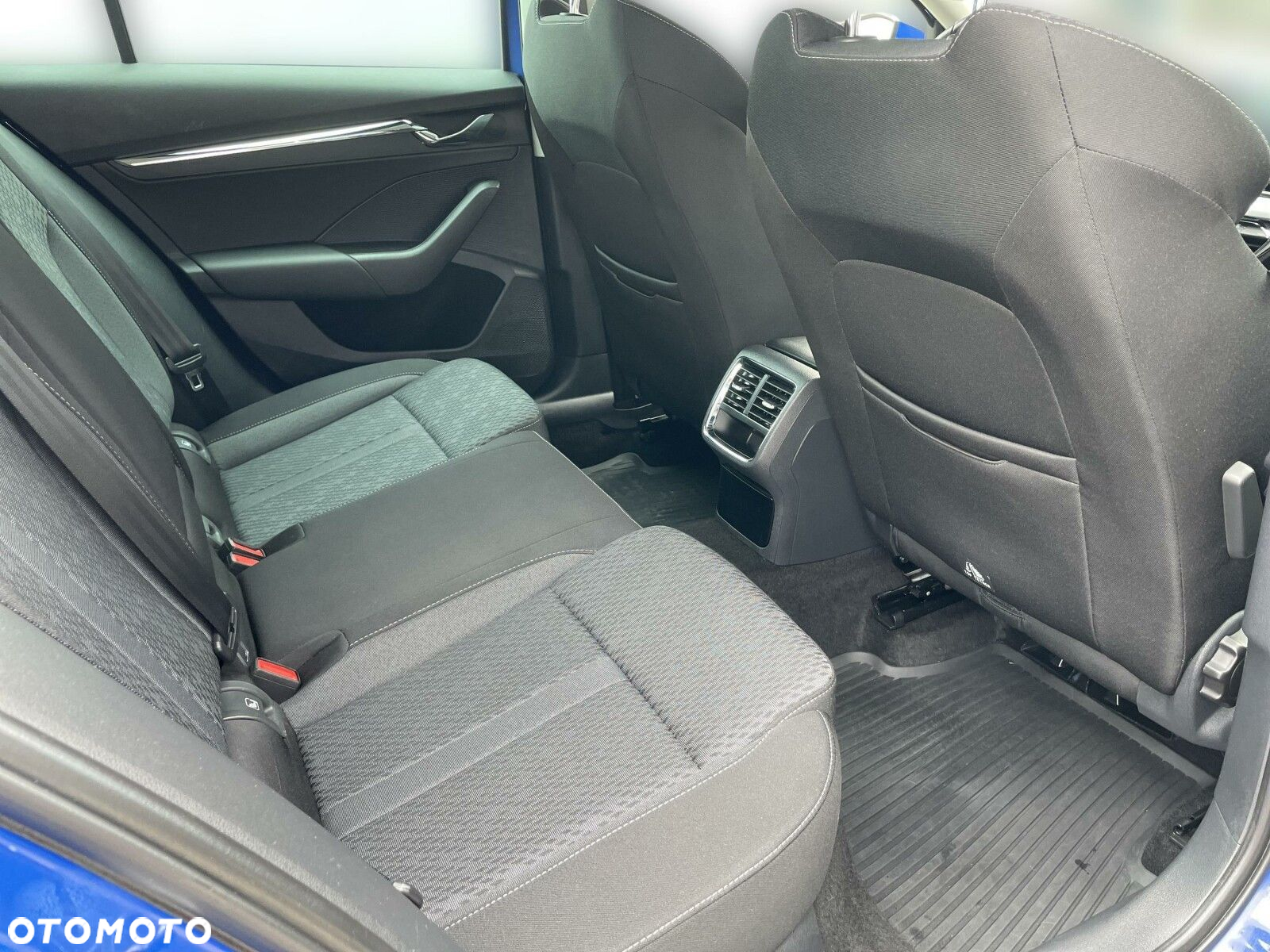 Skoda Octavia 2.0 TDI Style DSG - 11