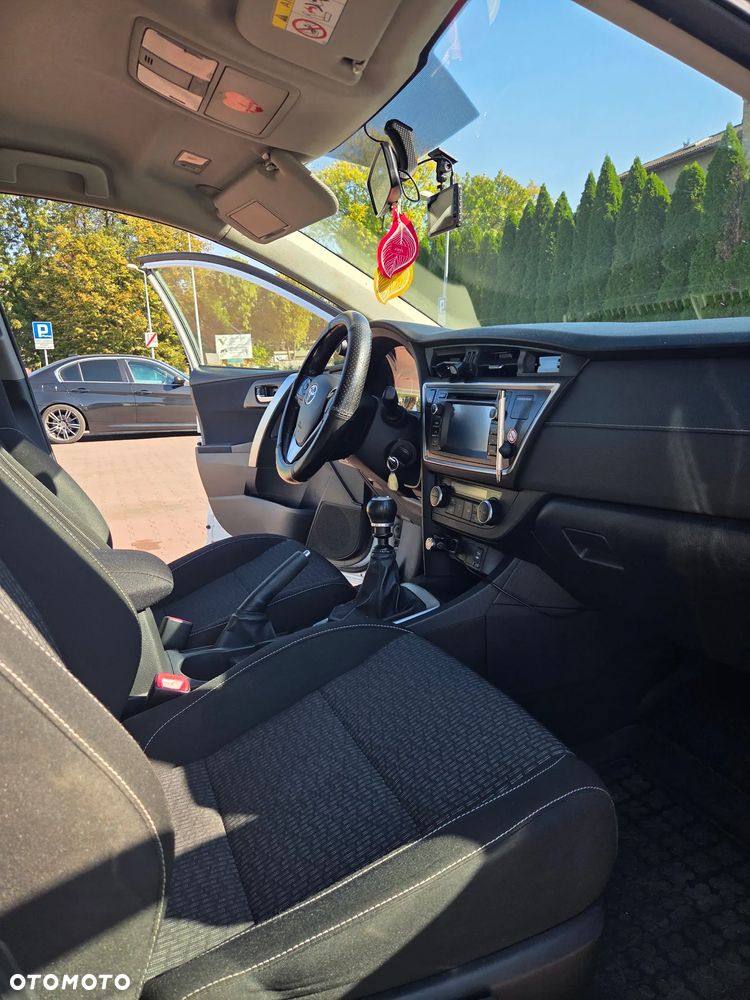 Toyota Auris - 8