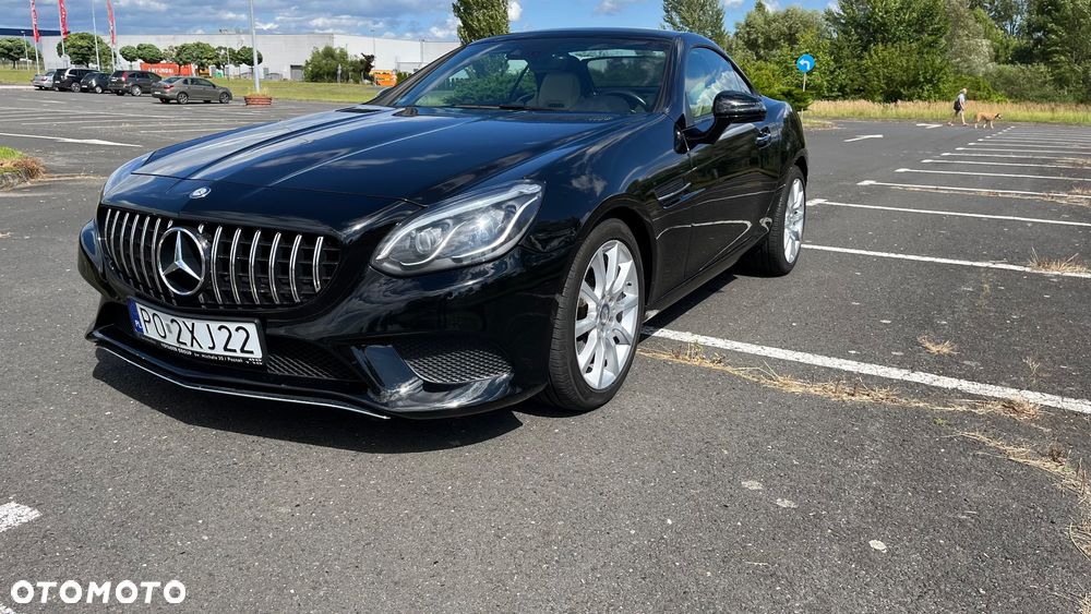 Mercedes-Benz SLC 300 9G-TRONIC Final Edition - 4