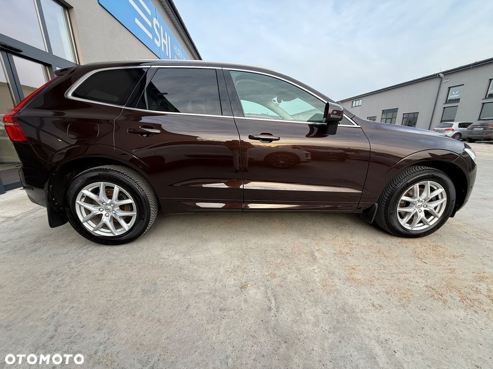 Volvo XC 60 D4 Momentum - 9