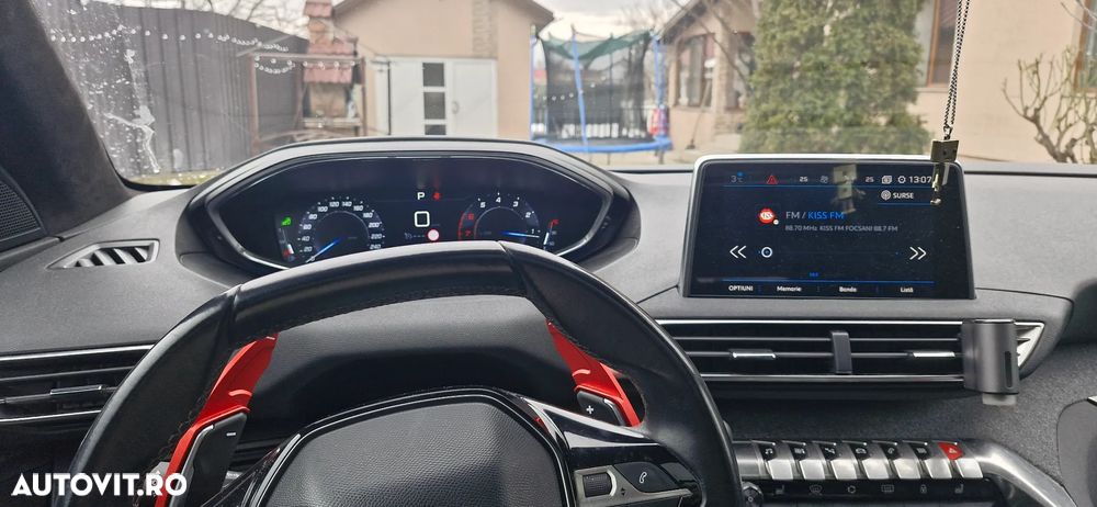 Peugeot 5008 PureTech 130 EAT6 Allure - 4