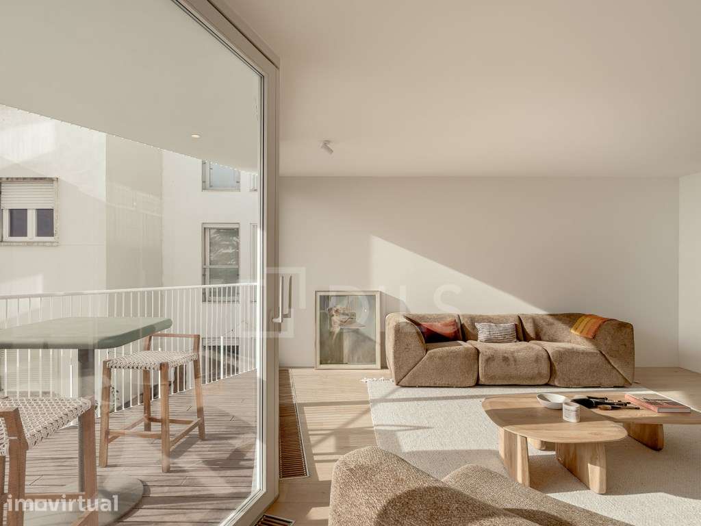 Apartamento T3 duplex, com terraço e 2 estacionamentos, em Lisboa - Grande imagem: 5/42