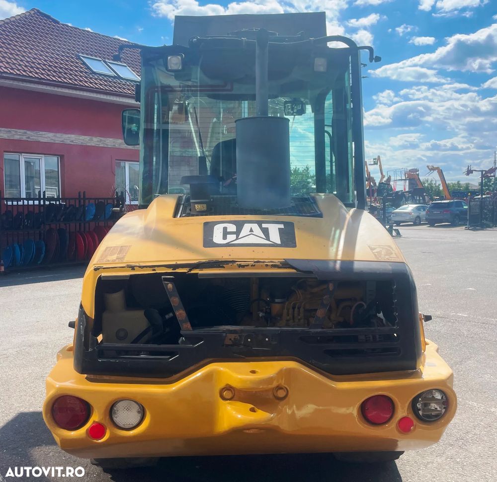 Caterpillar 906H - 6