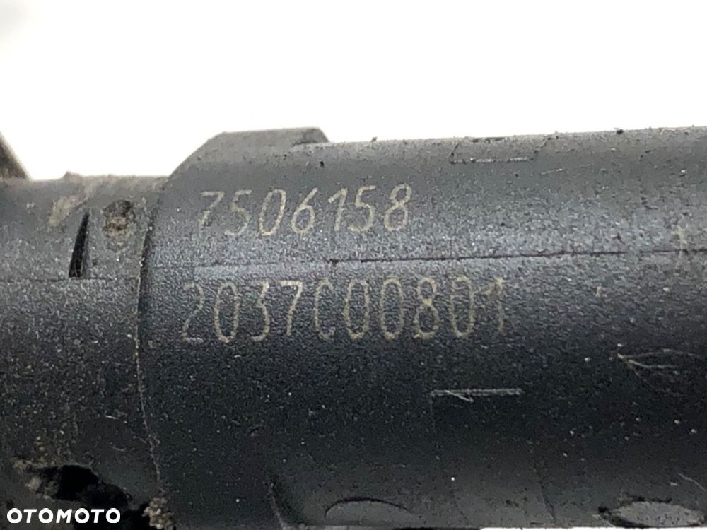 LISTWA WTRYSKOWA - 76.00 PLN - BMW 3 (E46) 1997 - 2005 316 i 85 kW [115 KM] benzyna 2002 - 2005 - 4