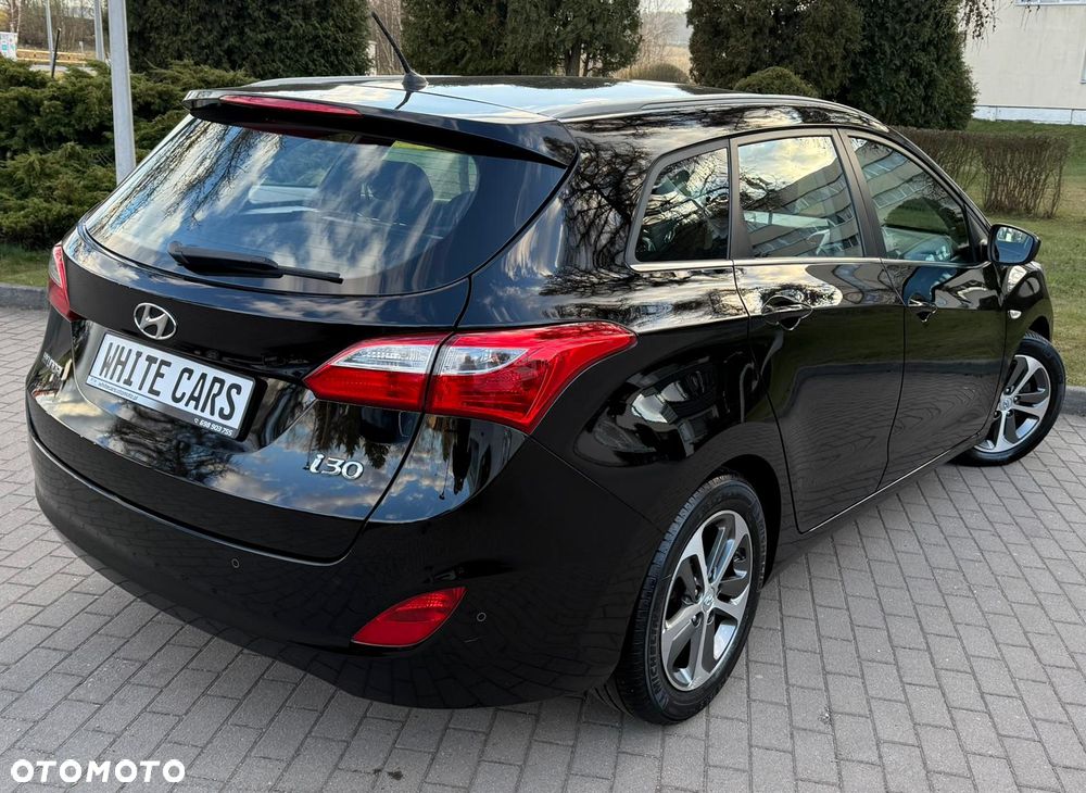 Hyundai i30 1.4 Passion - 32