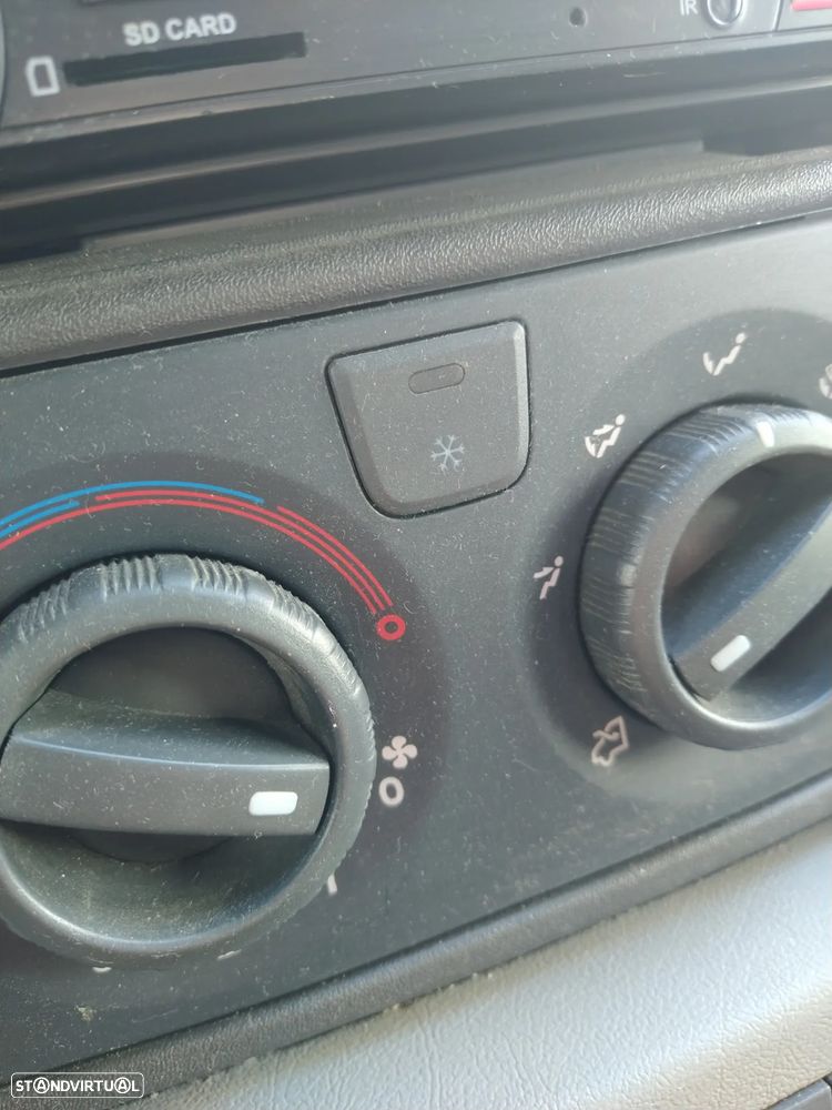 Burstner Premio Perfilada - 18