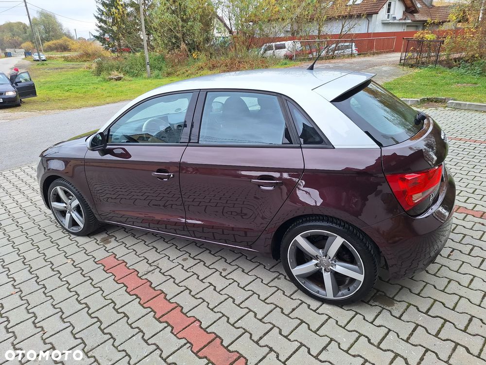 Audi A1 Sportback 1.6 TDI S line edition - 10