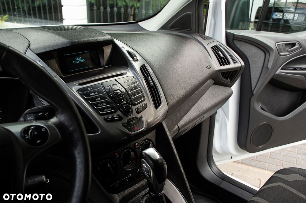 Ford Transit Connect - 38