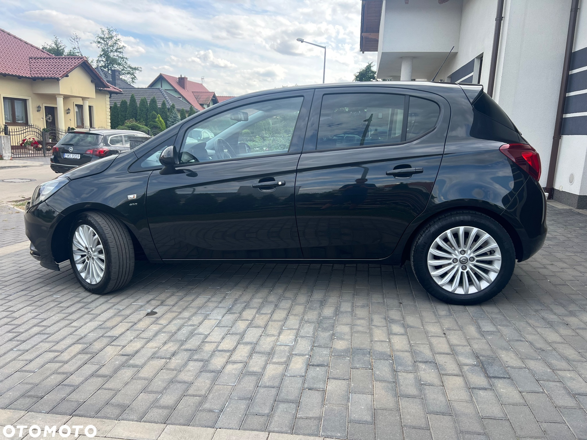 Opel Corsa 1.4 16V Cosmo - 5