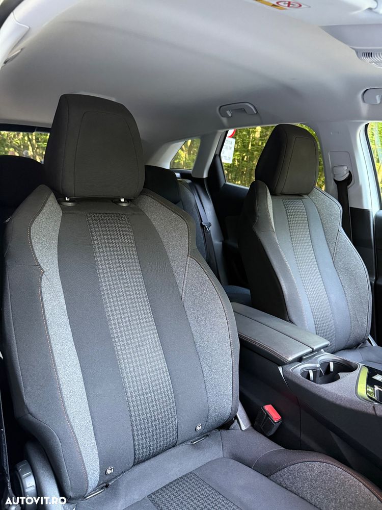 Peugeot 3008 PureTech 130 Stop & Start GPF EAT8 Active Business-Paket - 11