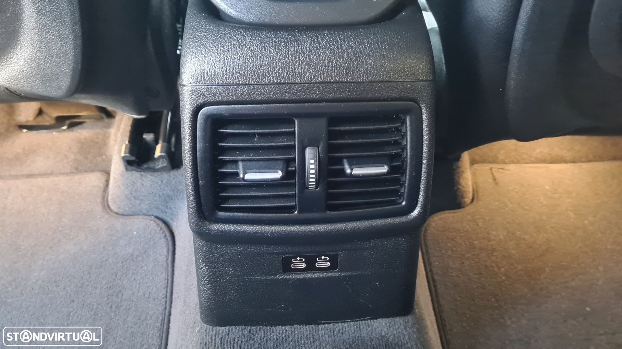 BMW X2 18 d sDrive Auto Pack M - 44