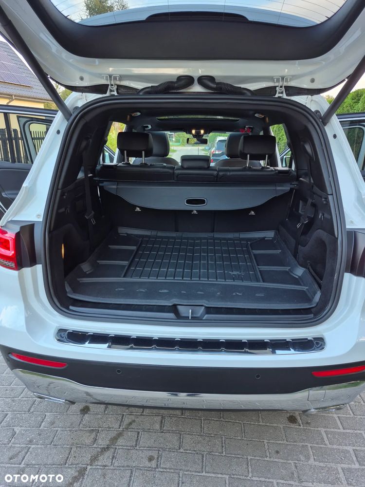 Mercedes-Benz GLB 250 8G-DCT - 17