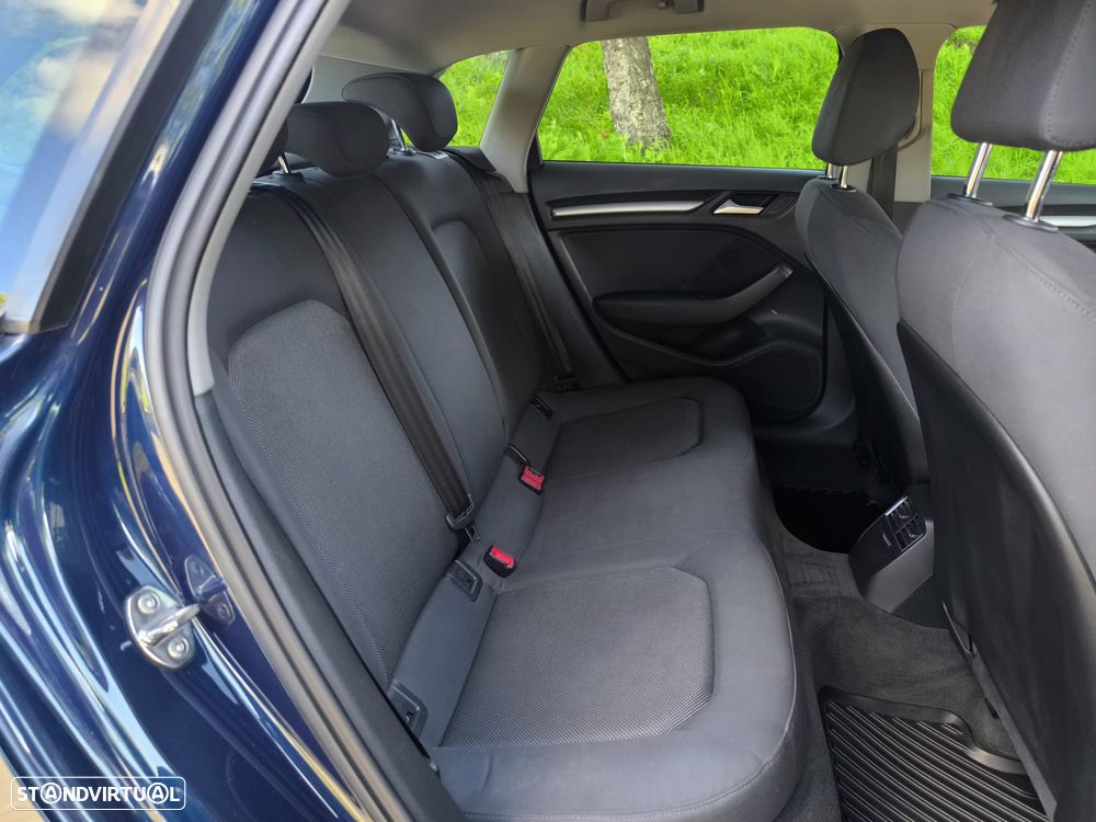 Audi A3 Sportback 1.6 TDI - 14